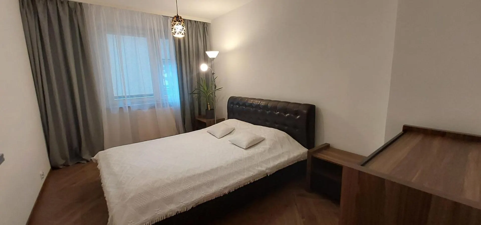 شقة Apartament Przy Stawie فروتسواف
