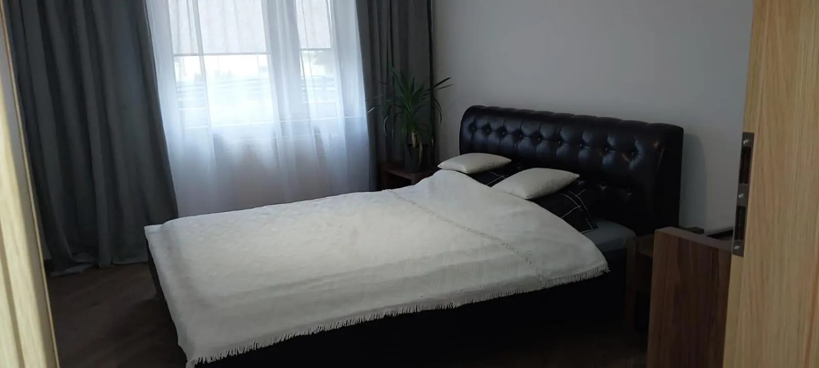 Apartament Przy Stawie فروتسواف